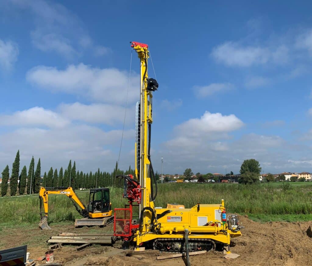 2611_Mi8 drill rig Massenza Drilling rigs jobsite Ponte a Egola