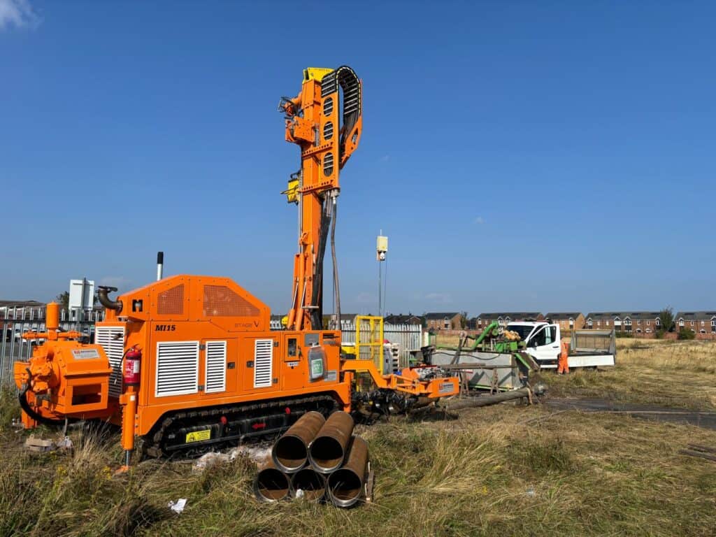 2613_2614_Mi15_drill rig Massenza drilling rigs Job Site Hartlepool