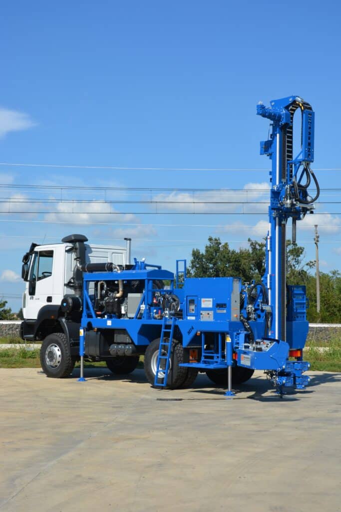 2700_Mi4 drill rig Massenza Drilling rigs