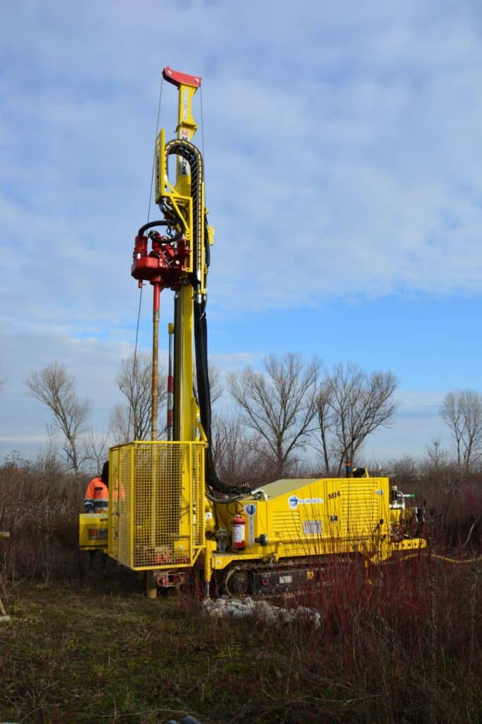 2574 Mi4 drilling rig Massenza job site video