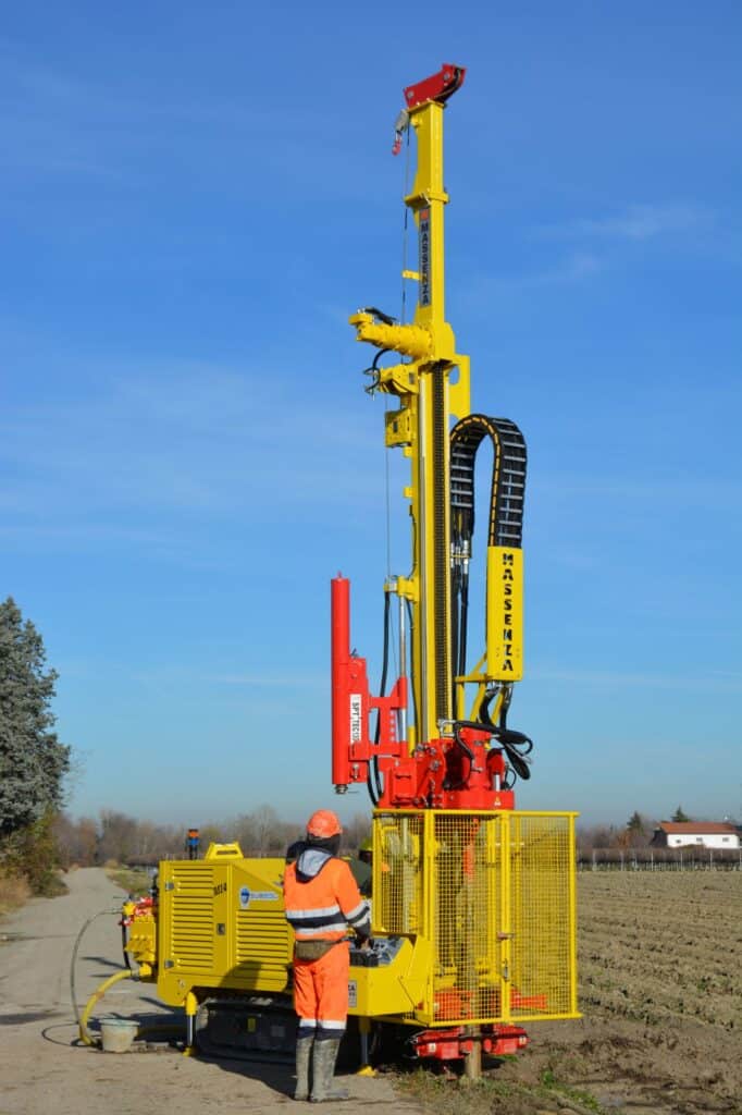 2574 Mi4 drilling rig Massenza job site video